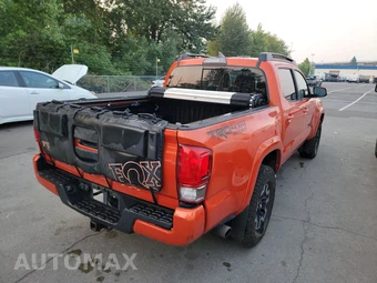 2017 Toyota Tacoma TRD Sport Crew Cab Medium Bed - miniatura 4