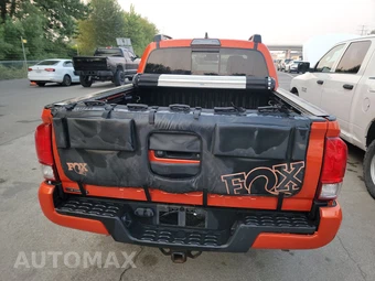 2017 Toyota Tacoma TRD Sport Crew Cab Medium Bed - miniatura 5