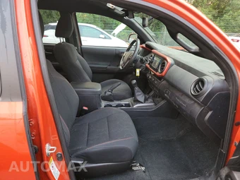 2017 Toyota Tacoma TRD Sport Crew Cab Medium Bed - miniatura 8