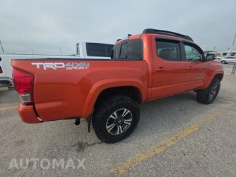 2017 Toyota Tacoma TRD Sport Crew Cab Medium Bed - miniatura 4