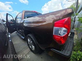 2017 Toyota Tundra 1794 Edition Crew Cab Short Bed - miniatura 2