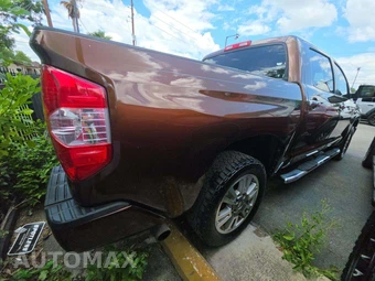 2017 Toyota Tundra 1794 Edition Crew Cab Short Bed - miniatura 3