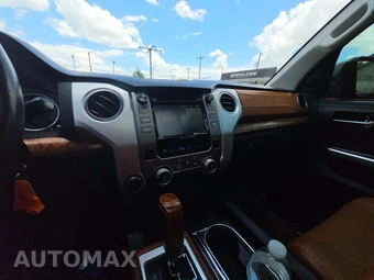2017 Toyota Tundra 1794 Edition Crew Cab Short Bed - miniatura 9
