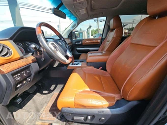 2017 Toyota Tundra 1794 Edition Crew Cab Short Bed - miniatura 6