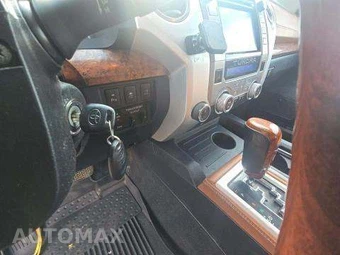 2017 Toyota Tundra 1794 Edition Crew Cab Short Bed - miniatura 8