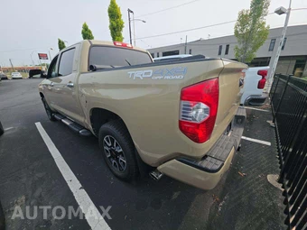 2017 Toyota Tundra Limited Crew Cab Short Bed - miniatura 2