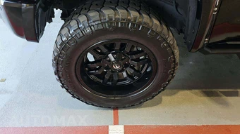 2017 Toyota Tundra Platinum Crew Cab Short Bed - miniatura 36