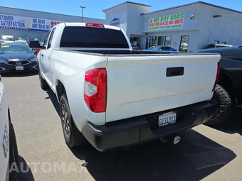 2017 Toyota Tundra SR Extended Cab Medium Bed - miniatura 2