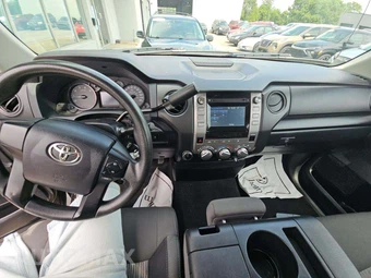 2017 Toyota Tundra SR Extended Cab Medium Bed - miniatura 10