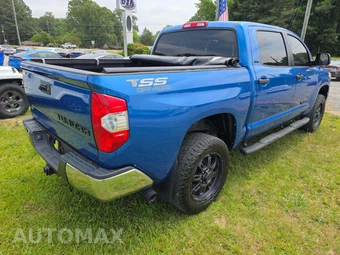 2017 Toyota Tundra SR5 Crew Cab Short Bed - miniatura 3