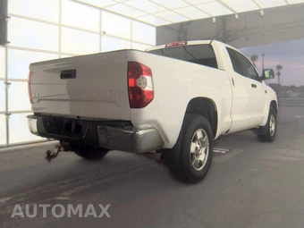 2017 Toyota Tundra SR5 Extended Cab Medium Bed – miniatura 4