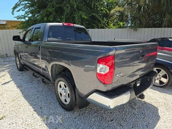 2017 Toyota Tundra SR5 Extended Cab Medium Bed - miniatura 2