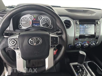 2017 Toyota Tundra SR5 Plus Crew Cab Short Bed - miniatura 11