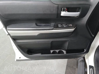 2017 Toyota Tundra SR5 Plus Crew Cab Short Bed - miniatura 9