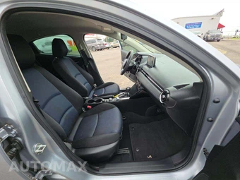 2017 Toyota Yaris iA Sedan - miniatura 15