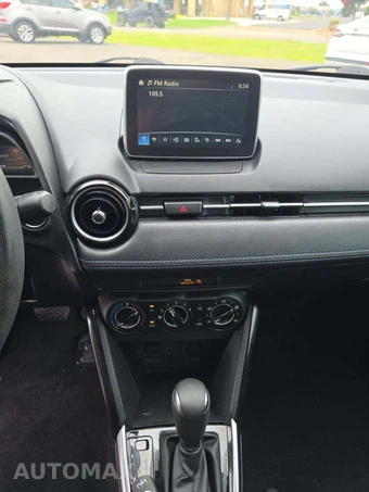 2017 Toyota Yaris iA Sedan - miniatura 7