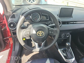 2017 Toyota Yaris iA Sedan - miniatura 10
