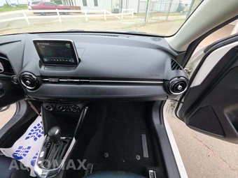 2017 Toyota Yaris iA Sedan - miniatura 16