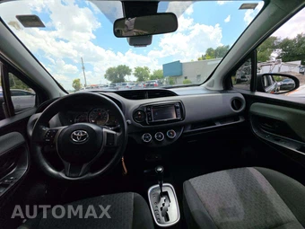 2017 Toyota Yaris L Hatchback - miniatura 10