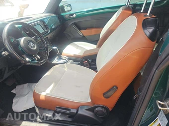 2017 Volkswagen Beetle Convertible Classic - miniatura 6