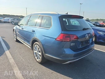 2017 Volkswagen Golf Alltrack S Wagon - miniatura 6