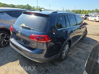 2017 Volkswagen Golf Alltrack S Wagon – miniatura 4