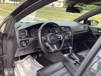 2017 Volkswagen Golf GTI S Hatchback - miniatura 23
