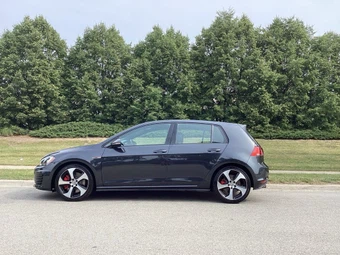 2017 Volkswagen Golf GTI S Hatchback - miniatura 3