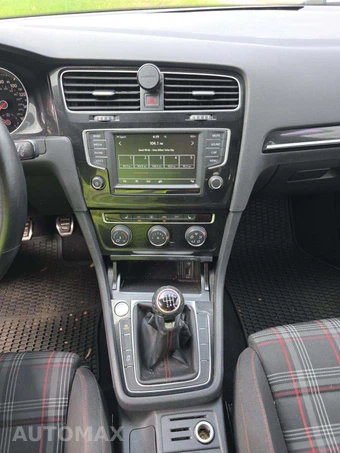 2017 Volkswagen Golf GTI S Hatchback - miniatura 10