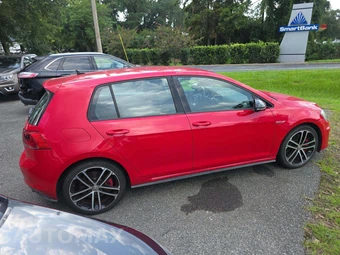 2017 Volkswagen Golf GTI S Hatchback - miniatura 3