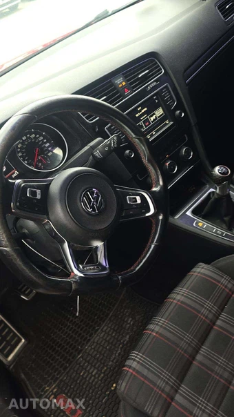 2017 Volkswagen Golf GTI S Hatchback - miniatura 30