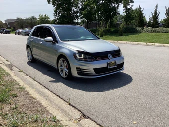 2017 Volkswagen Golf GTI SE Hatchback - miniatura 3