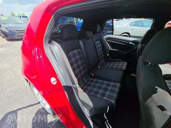 2017 Volkswagen Golf GTI Sport Hatchback - miniatura 16