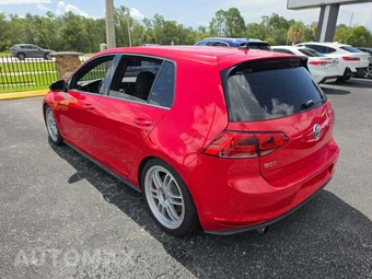 2017 Volkswagen Golf GTI Sport Hatchback - miniatura 2