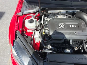 2017 Volkswagen Golf GTI Sport Hatchback - miniatura 24