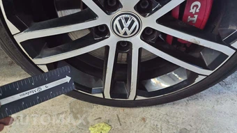 2017 Volkswagen Golf GTI Sport Hatchback - miniatura 36