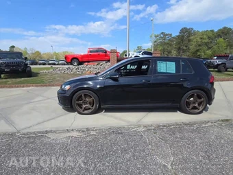 2017 Volkswagen Golf R Hatchback w/DCC & Navigation - miniatura 3