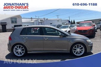 2017 Volkswagen Golf R Hatchback w/DCC & Navigation - miniatura 4