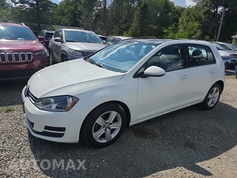 2017 Volkswagen Golf SE Hatchback