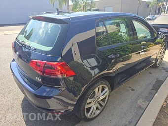 2017 Volkswagen Golf SEL Hatchback - miniatura 4