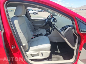 2017 Volkswagen Golf SportWagen S Wagon - miniatura 8