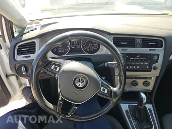 2017 Volkswagen Golf SportWagen S Wagon - miniatura 10