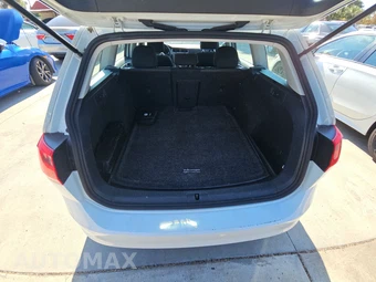 2017 Volkswagen Golf SportWagen S Wagon - miniatura 16