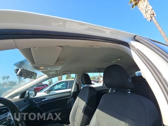 2017 Volkswagen Golf SportWagen S Wagon - miniatura 18