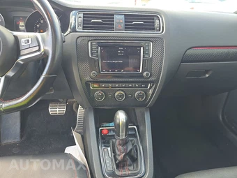 2017 Volkswagen Jetta GLI – miniatura 11