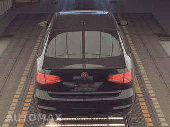 2017 Volkswagen Jetta GLI – miniatura 5