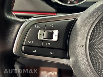 2017 Volkswagen Jetta GLI - miniatura 28
