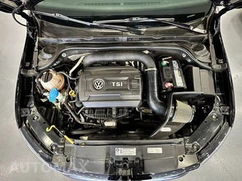 2017 Volkswagen Jetta GLI - miniatura 42