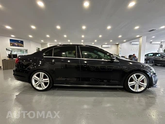 2017 Volkswagen Jetta GLI - miniatura 8