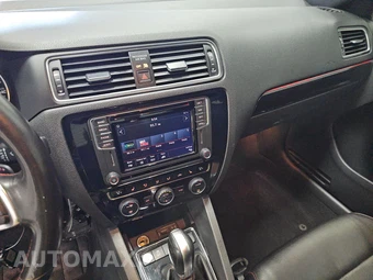 2017 Volkswagen Jetta GLI – miniatura 11